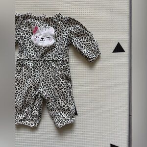 Carters|Baby girl leopard print long sleeve jumpsuit with kitten/cat design•0-3M